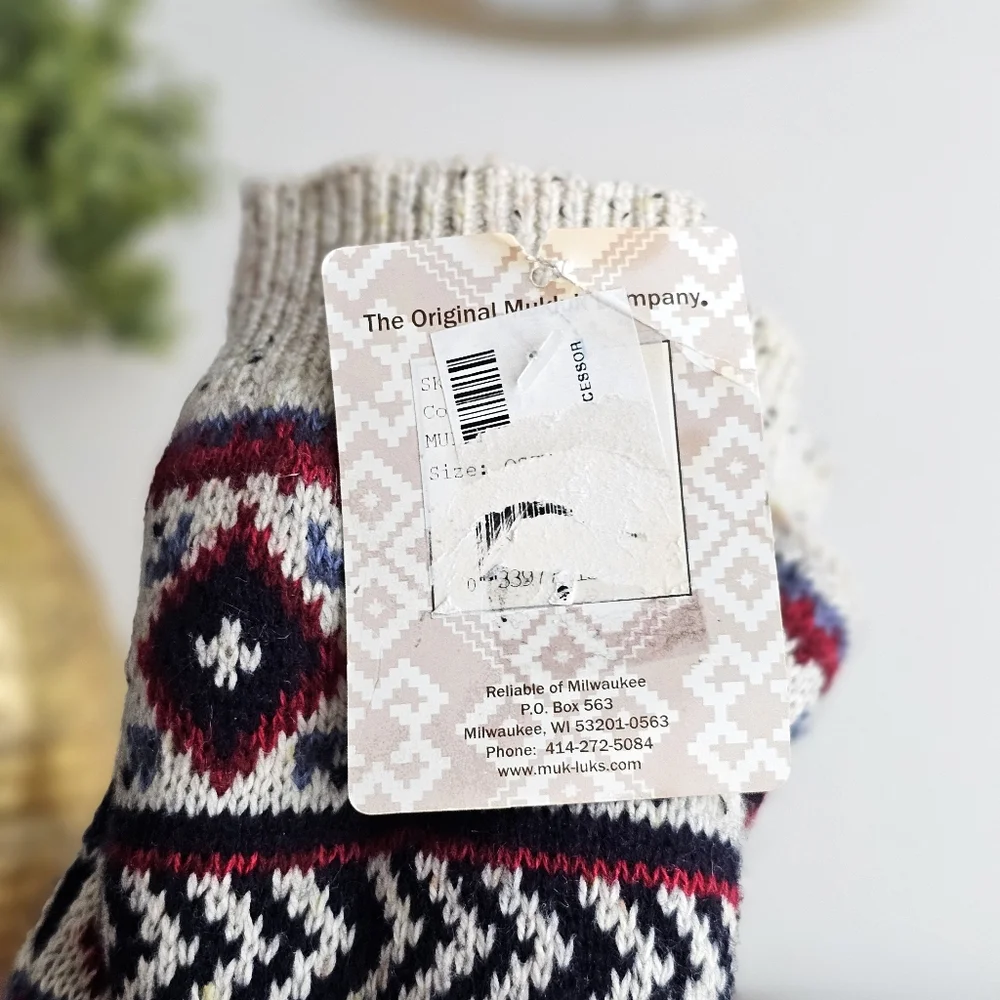 🧤 NWT Muk Luks Fingerless Knit Mittens – Fleece-Lined with Tassels, One Size